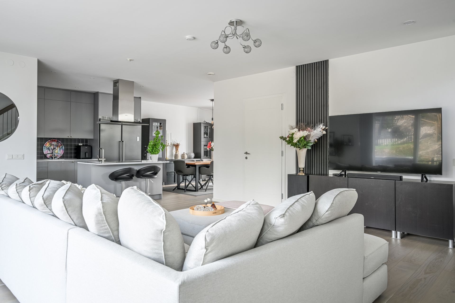 Radhus, Högmora ringväg 10E, Högmora, Huddinge