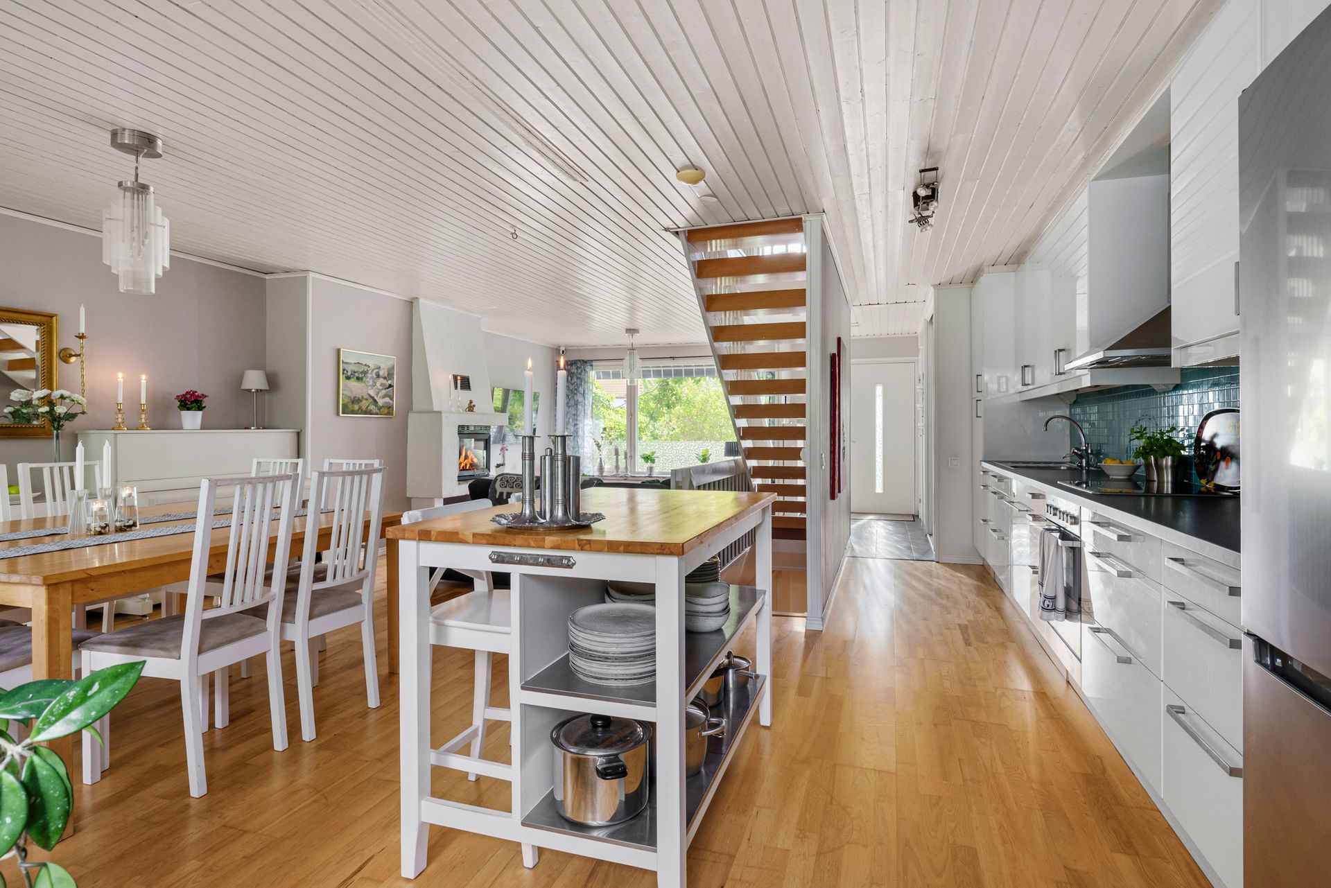 Villa, Radhus, Kärrgränd 158, Kälvesta, Stockholm