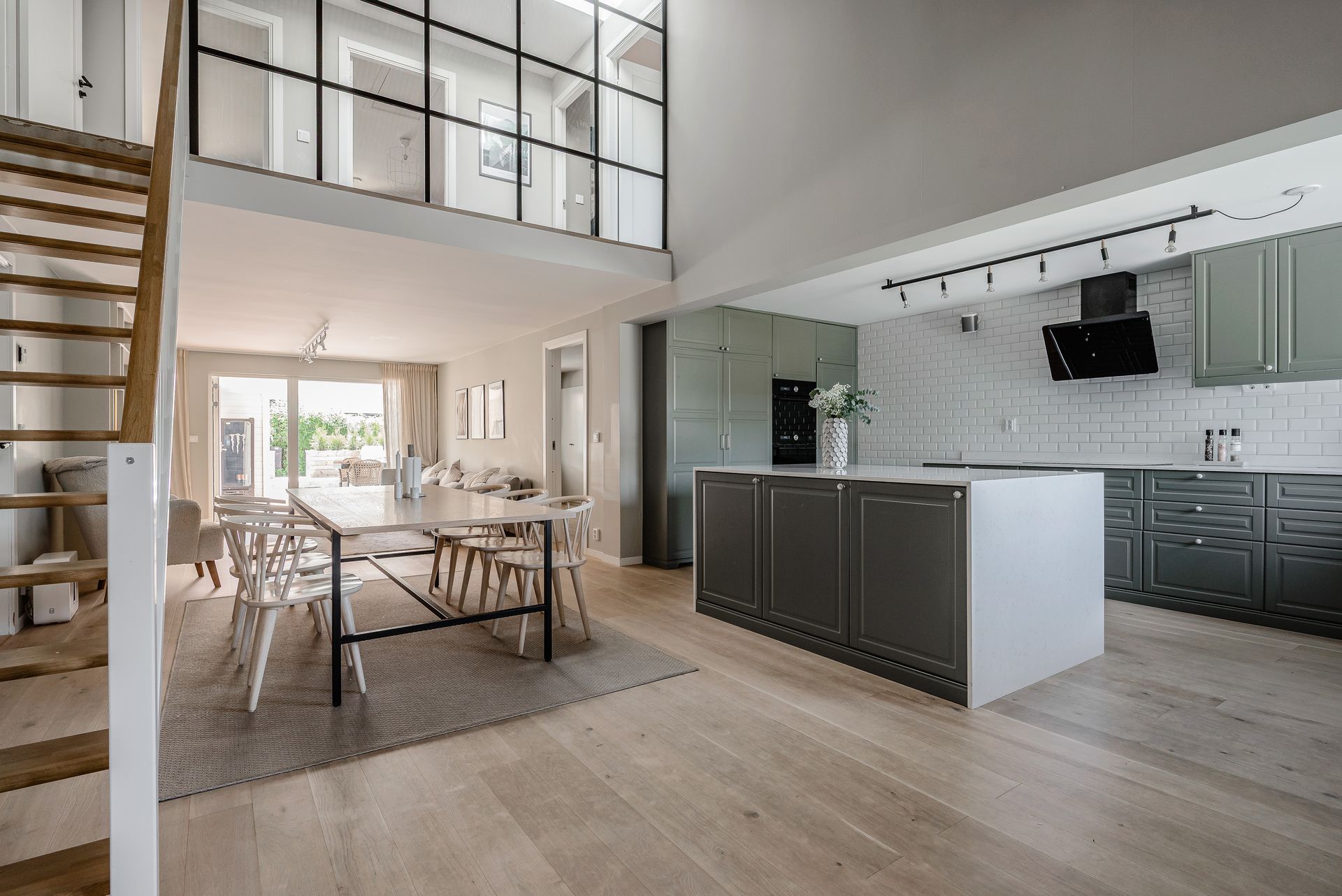 Villa, Radhus, Bergvägen 33, Rickeby, Vallentuna