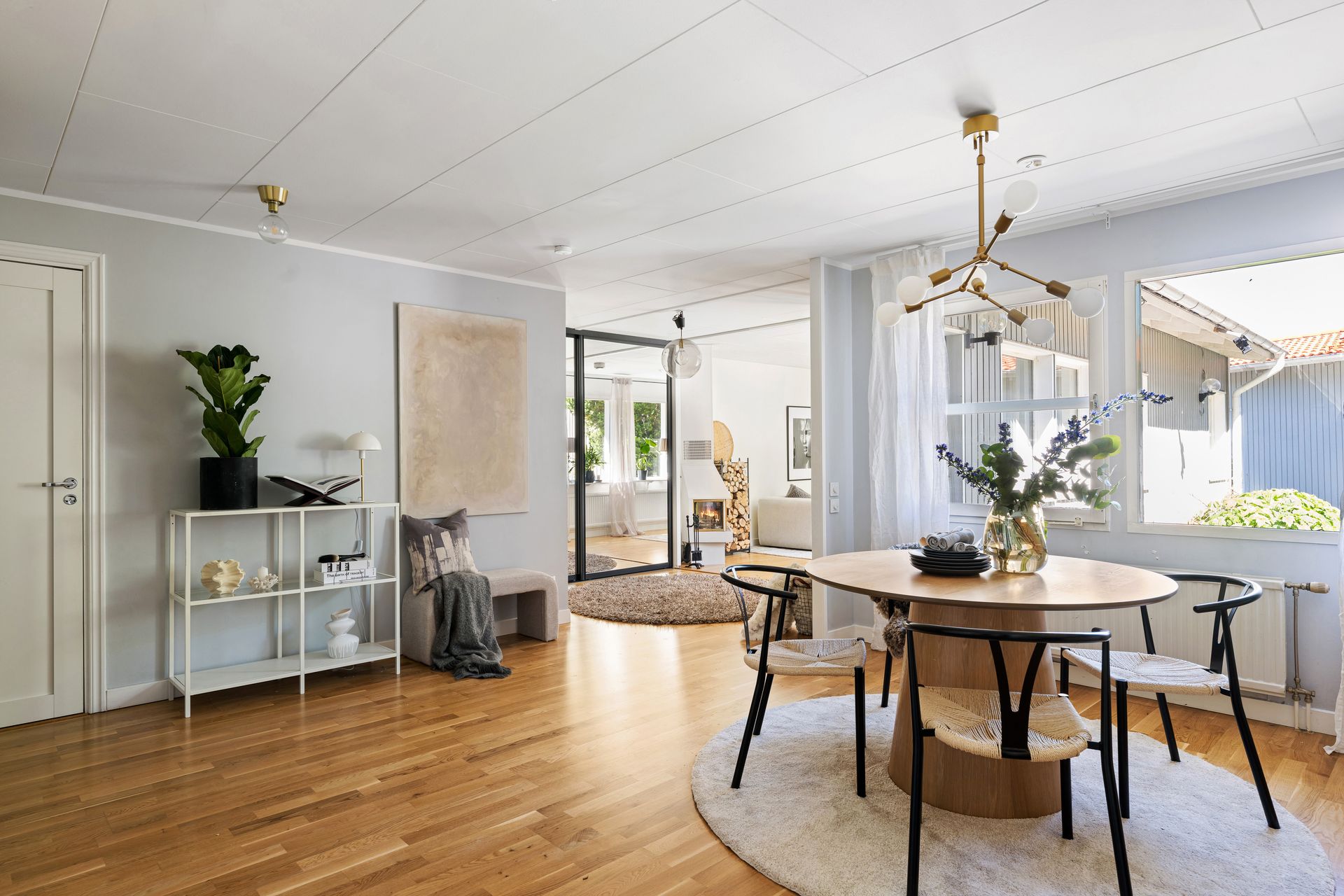 Radhus, Skylvägen 82, Visinge, Täby