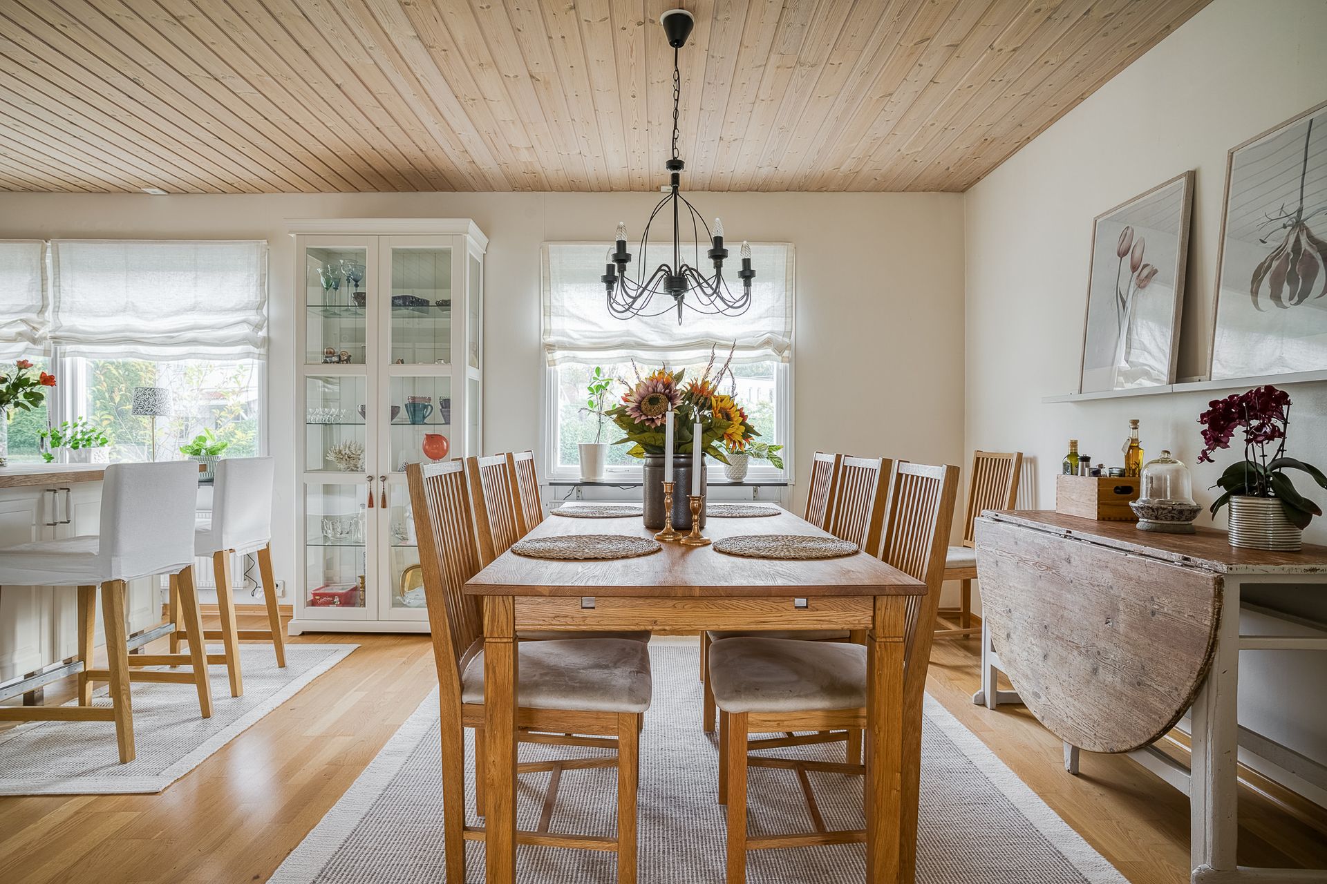 Radhus, Badvägen 18, Tuna, Österåker