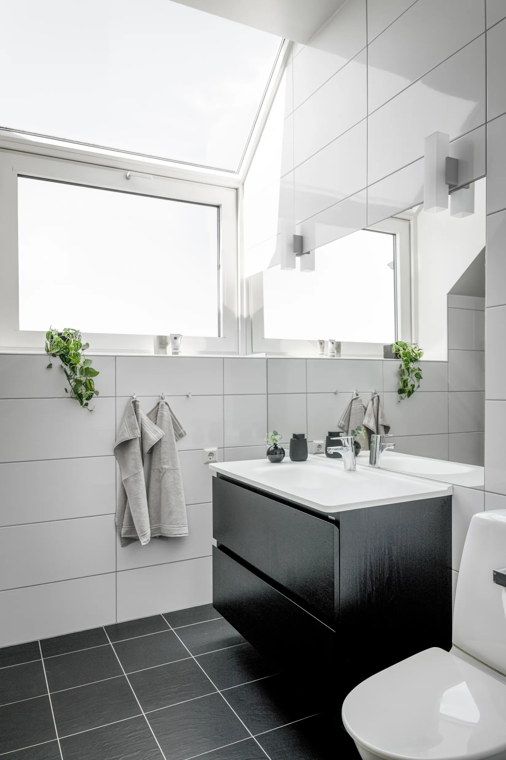 Radhus, Ida Charlottas väg 4, Mölnlycke - Centrum, Härryda