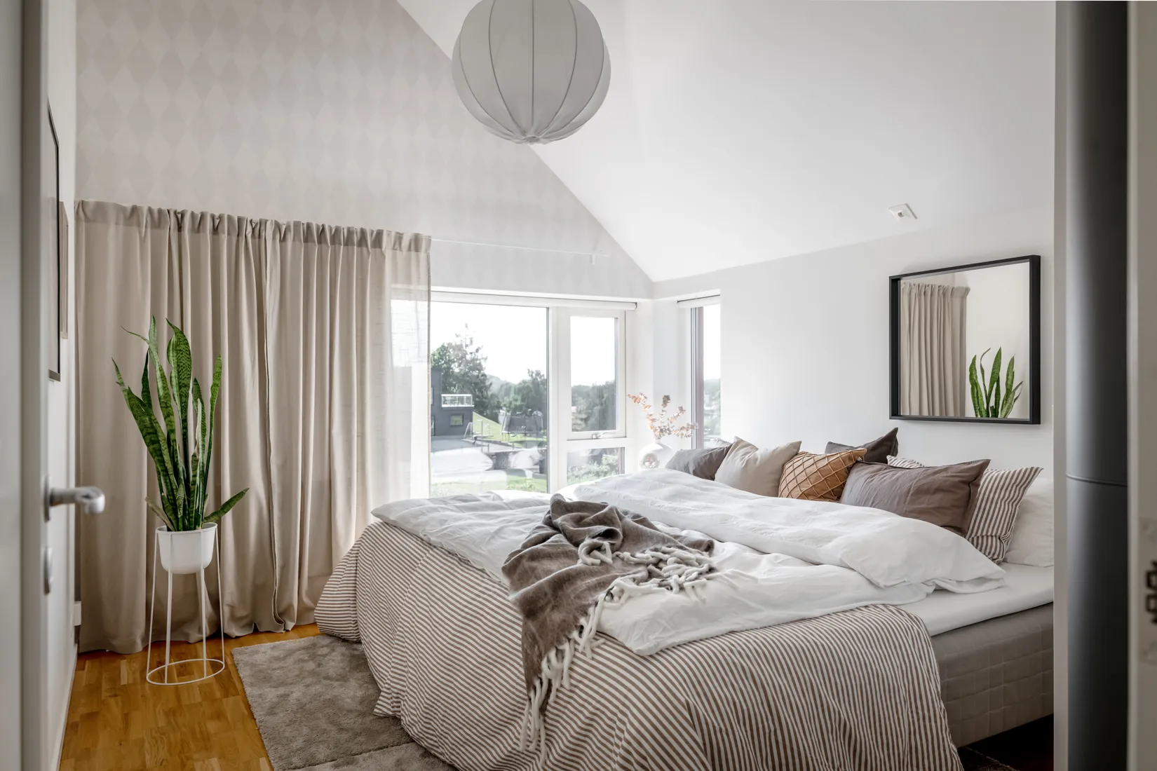 Radhus, Ida Charlottas väg 4, Mölnlycke - Centrum, Härryda