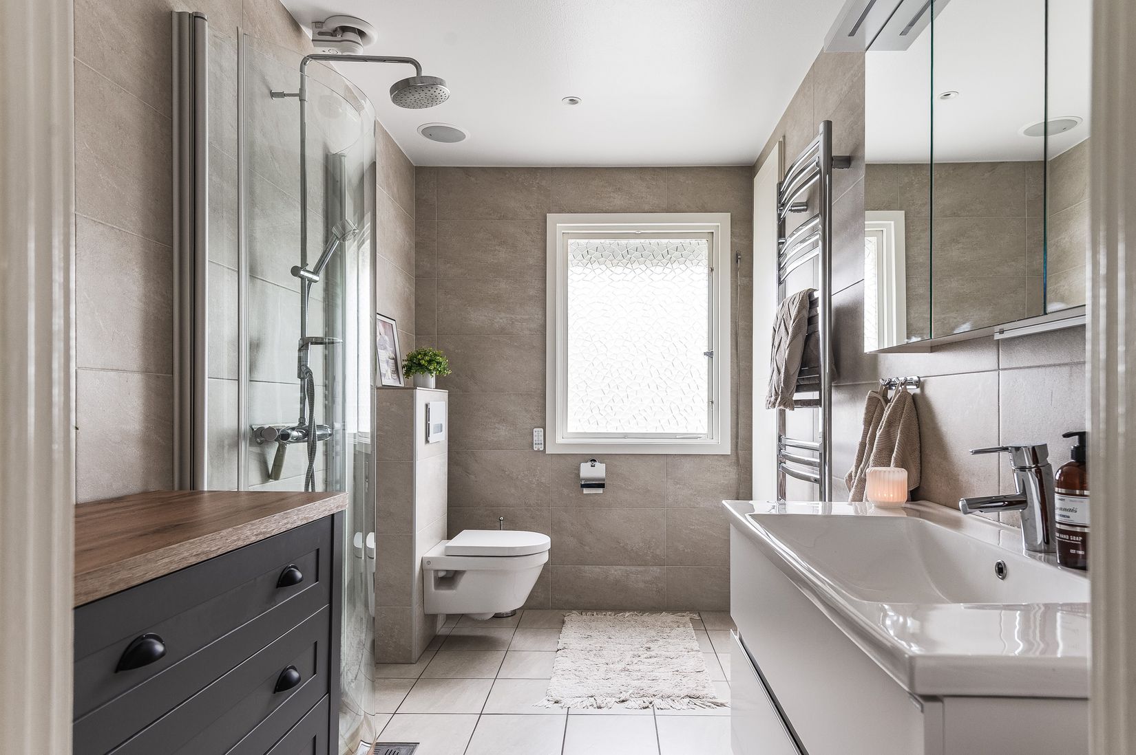 Villa, Gyllenhorns väg 8, Katrineholm Söder, Katrineholm