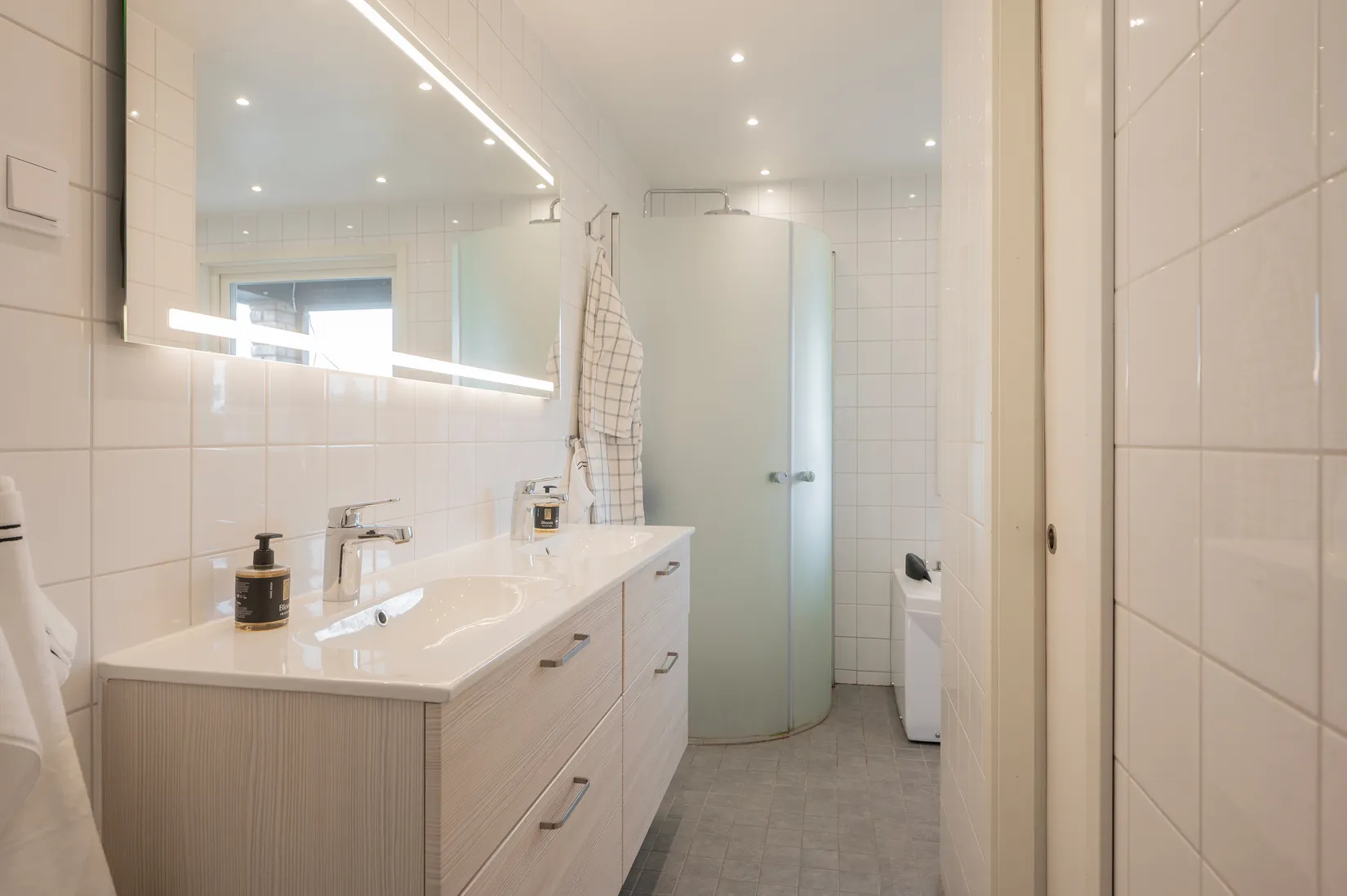 Villa, Hästbäcksvägen 6A, Stuvsta Stensängen, Huddinge