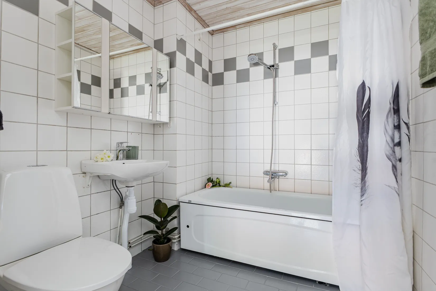 Bostadsrätt, Natt Och Dags Allé 17, Haga, Enköping