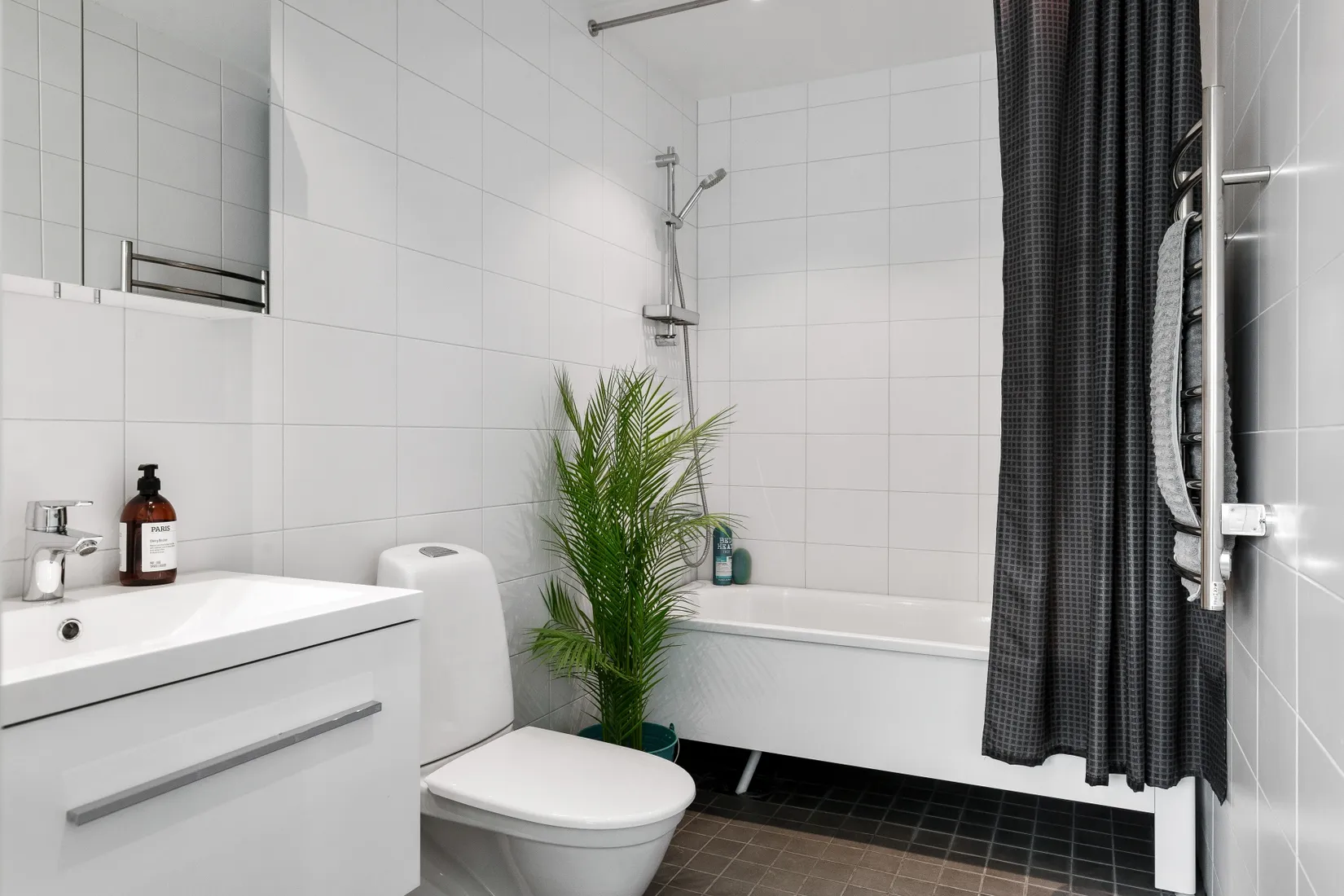 Bostadsrätt, Radhus, Gropenvägen 28A, Skokloster Slottsskogen, Håbo