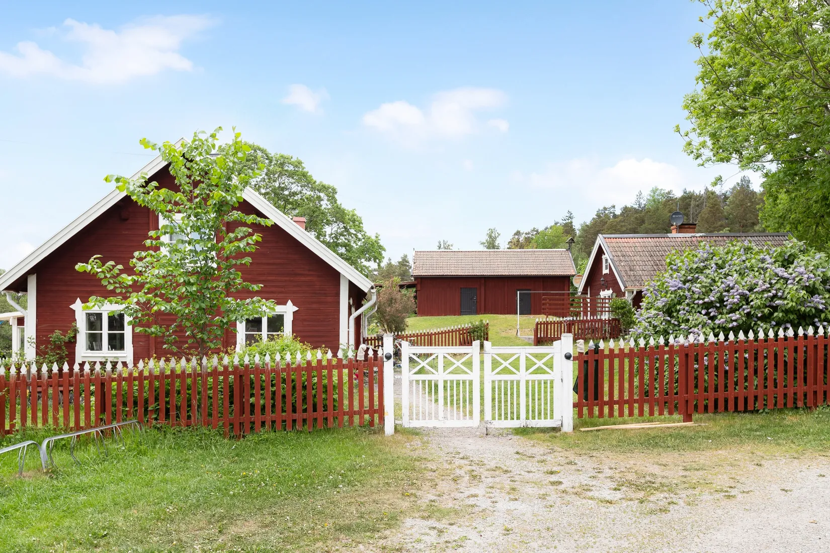 Villa, Radhus, Armébacken 27, Gribbylund, Täby