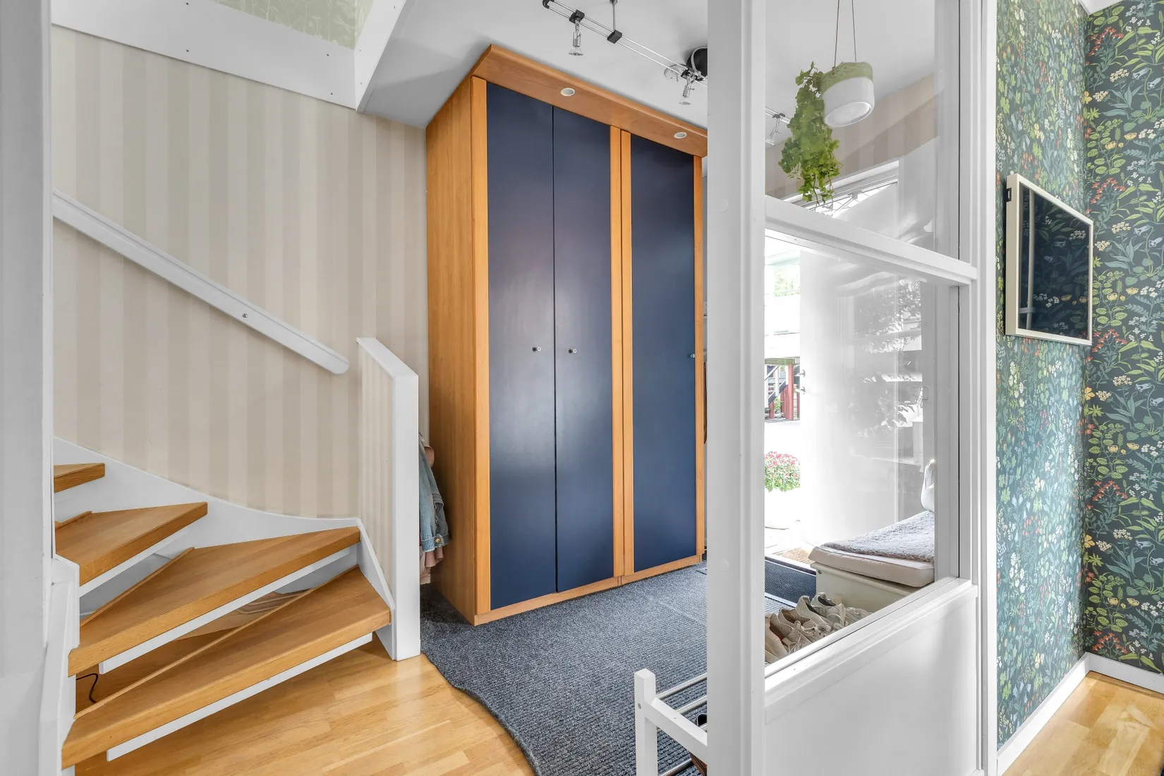 Villa, Radhus, Armébacken 27, Gribbylund, Täby