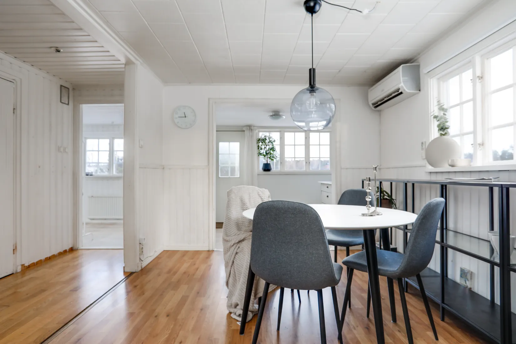 Villa, Barrskogsvägen 3, Runnaby, Örebro