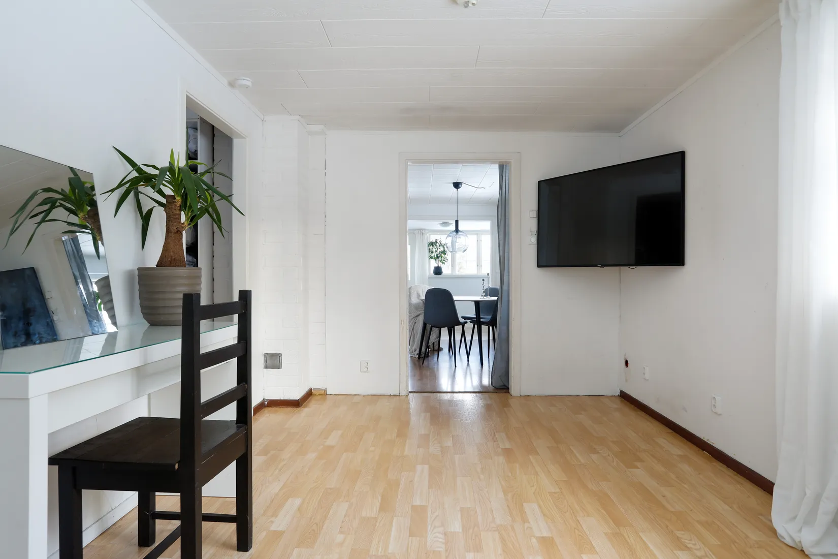 Villa, Barrskogsvägen 3, Runnaby, Örebro