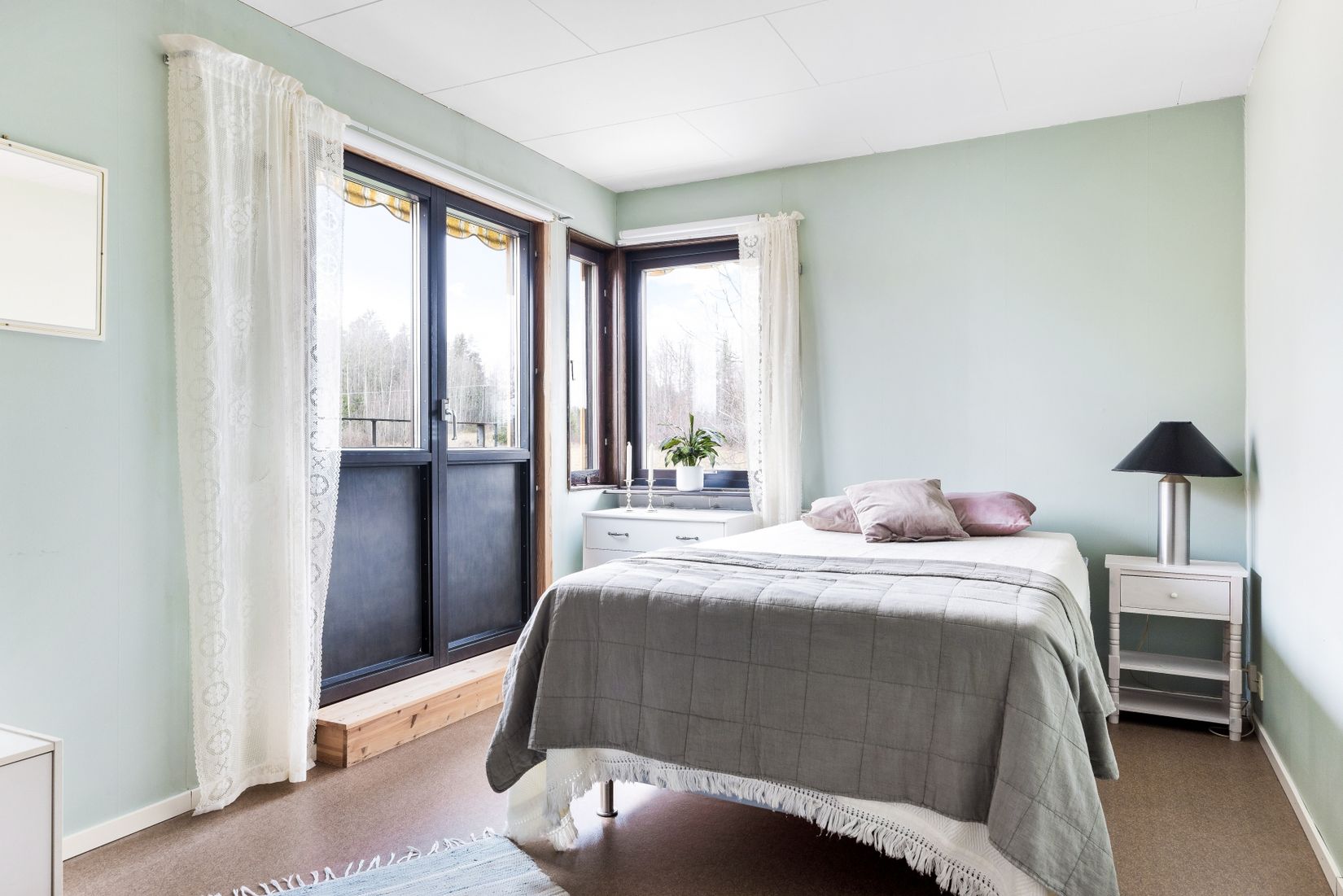 Villa, Radhus, Sikvägen 10, Råbydal, Håbo