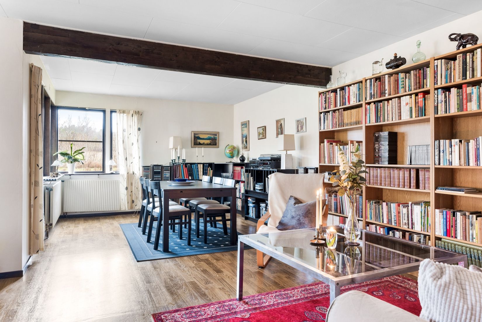 Villa, Radhus, Sikvägen 10, Råbydal, Håbo