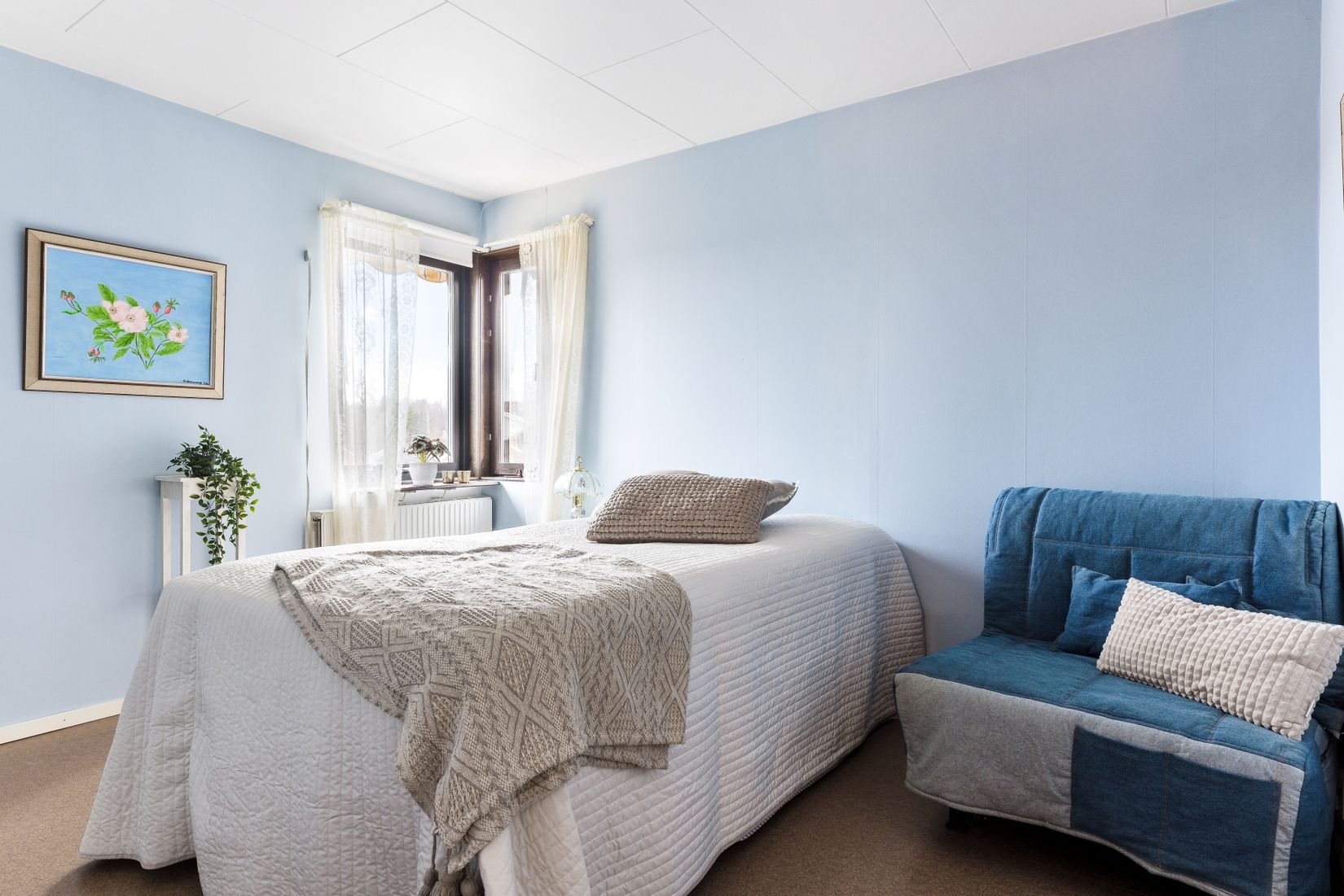 Villa, Radhus, Sikvägen 10, Råbydal, Håbo