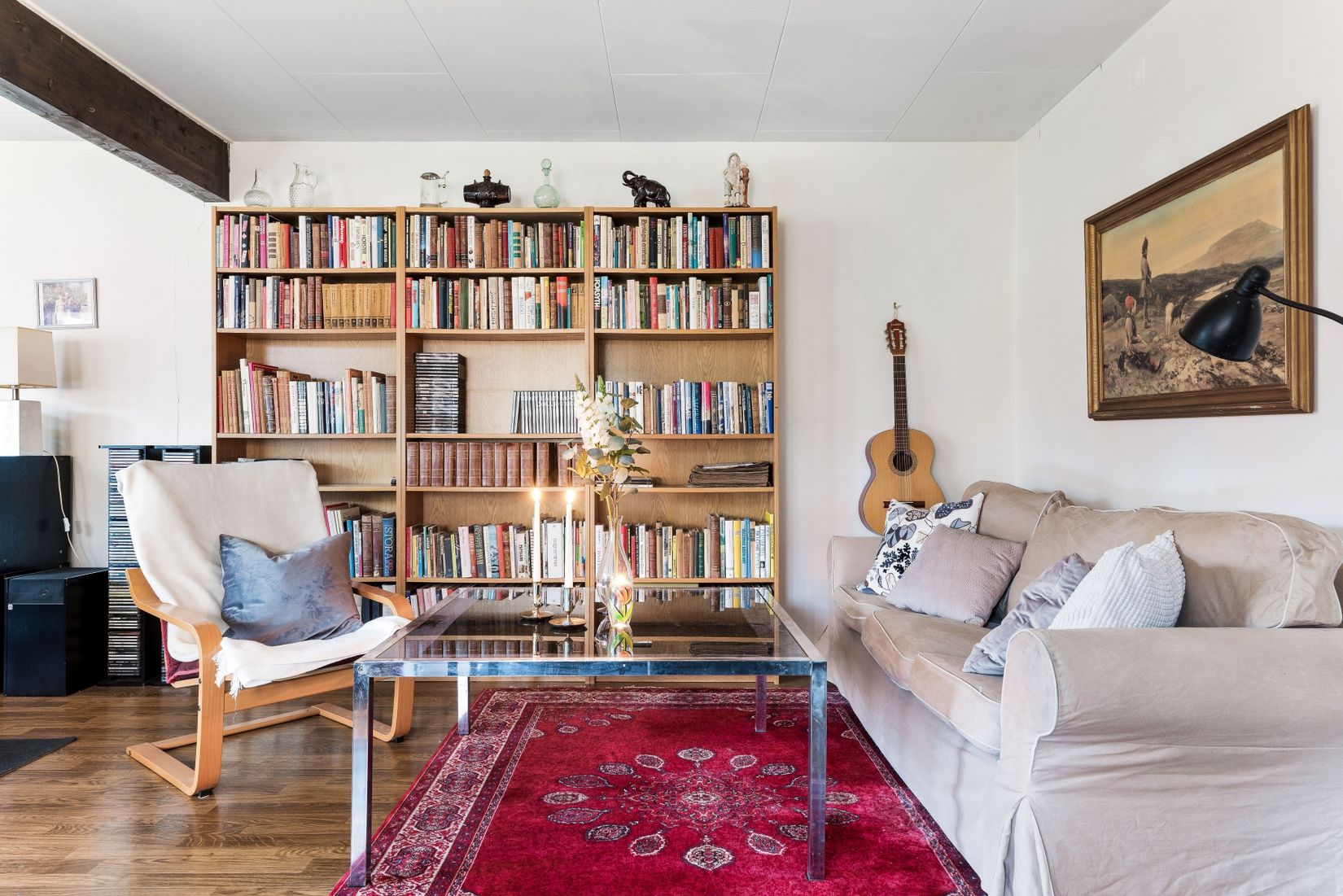 Villa, Radhus, Sikvägen 10, Råbydal, Håbo