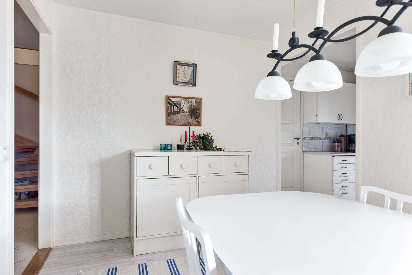 Villa, Radhus, Sikvägen 10, Råbydal, Håbo