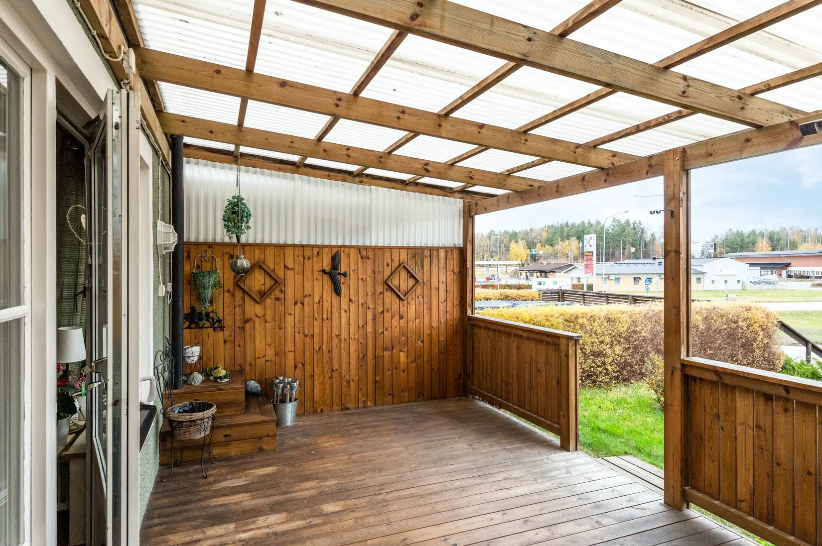 Radhus, Albert Engströms gata 8, Klockaretorpet, Norrköping