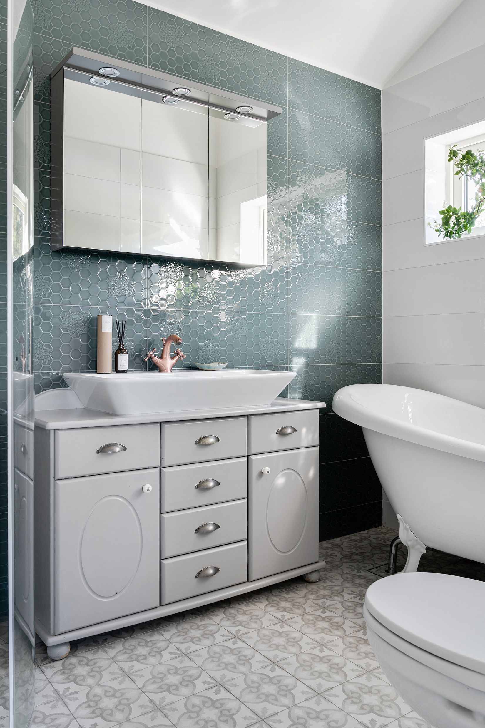 Villa, Högmora ringväg 11, Högmora, Huddinge