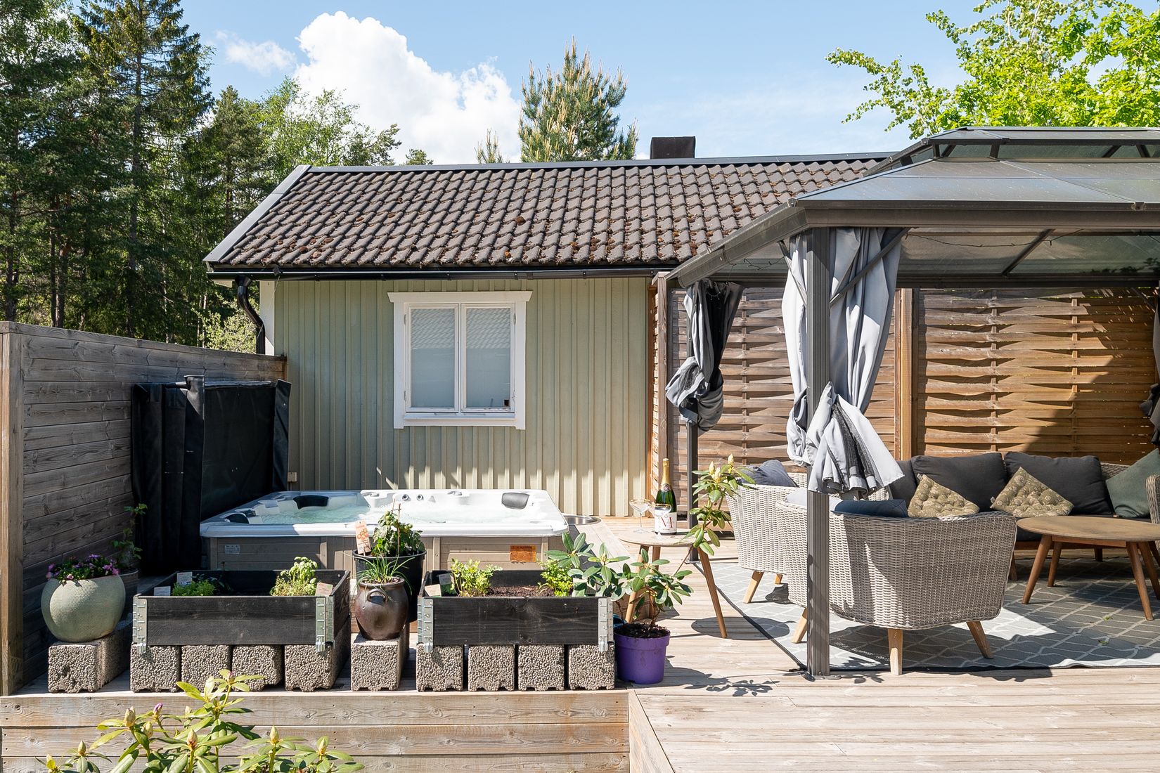 Villa, Högmora ringväg 11, Högmora, Huddinge