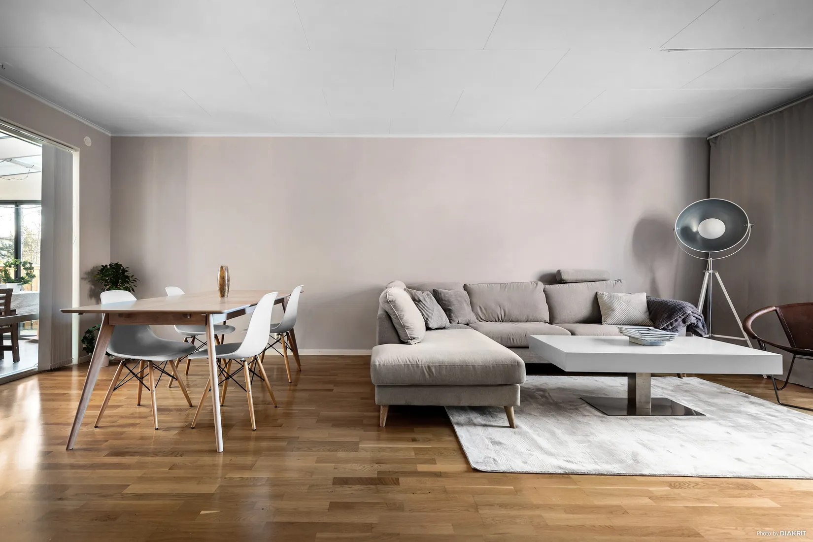 Villa, Radhus, Planetbacken 162, Botkyrka