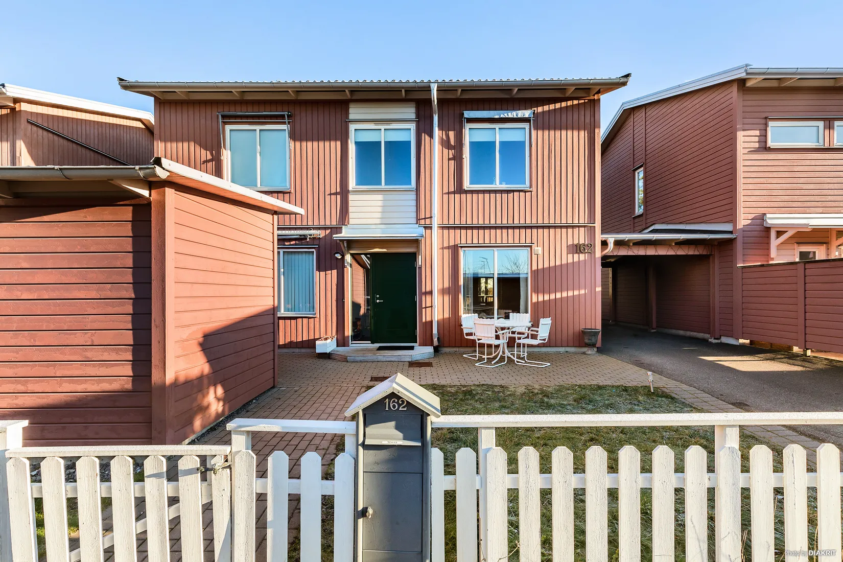 Villa, Radhus, Planetbacken 162, Botkyrka
