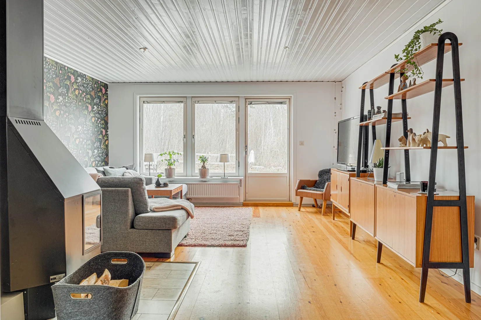 Villa, Vombovägen 7, Lanna, Lekeberg