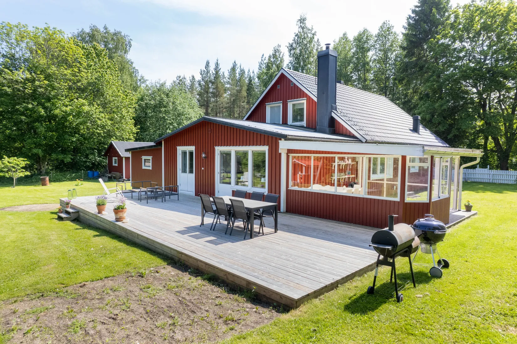 Villa, Vombovägen 7, Lanna, Lekeberg