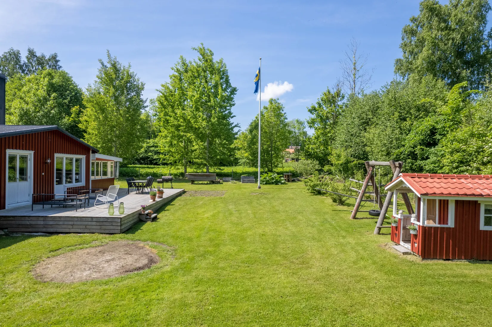 Villa, Vombovägen 7, Lanna, Lekeberg