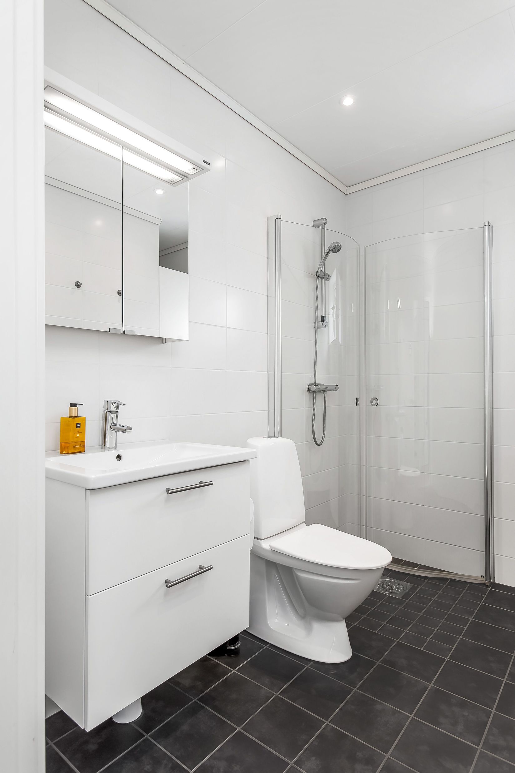 Radhus, Blomkålsvägen 11, Ekängen, Linköping