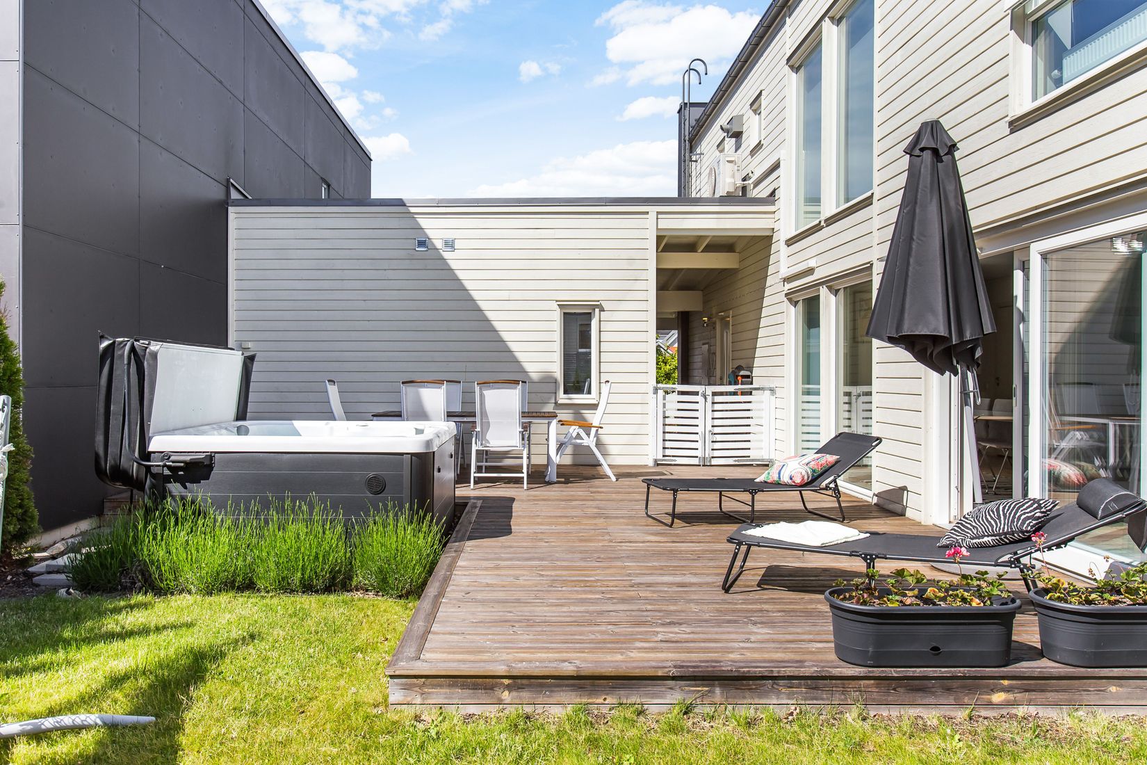 Radhus, Blomkålsvägen 11, Ekängen, Linköping