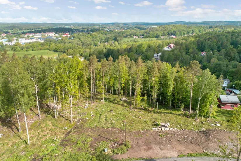 Tomt, Albert Ribbas väg 7C, Lerum