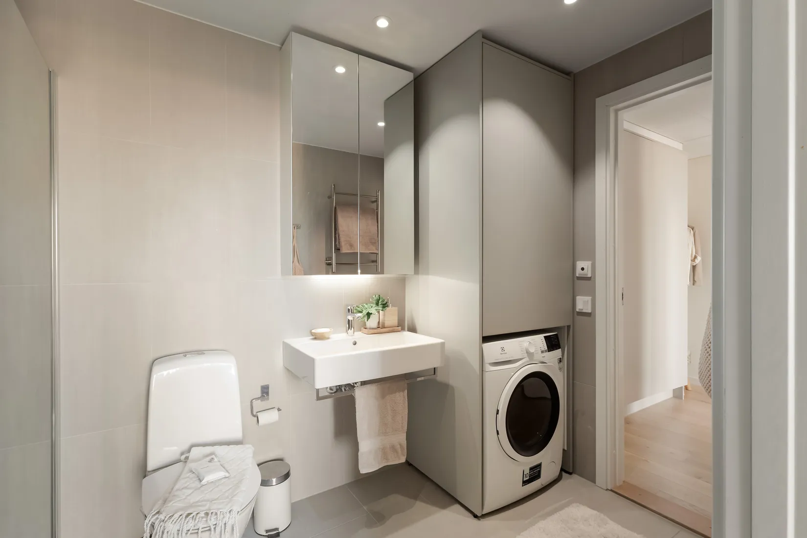 Bostadsrätt, Karlatornet (Lodjursstråket 1) vån 18, Sannegårdshamnen, Lindholmen,, Göteborg