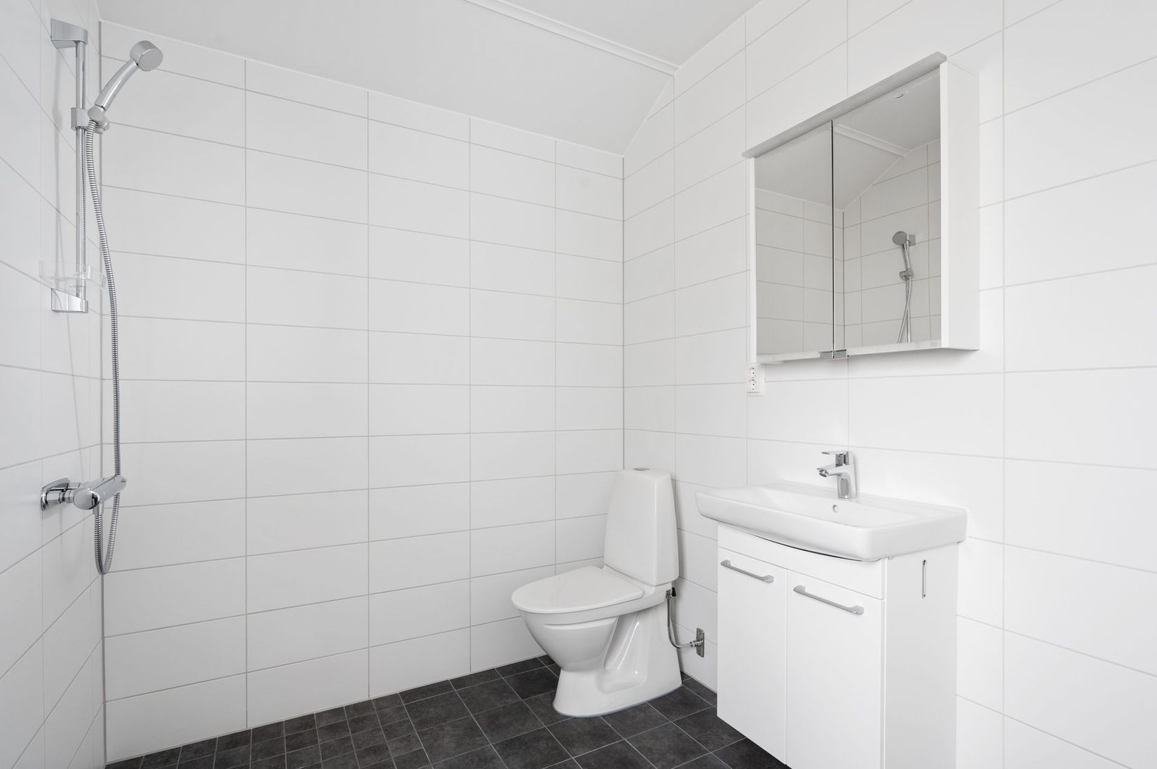 Villa, Radhus, Ulmekärrsgården 30, Grebbestad, Tanum