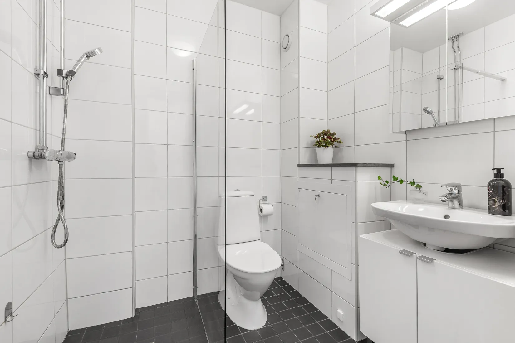 Bostadsrätt, Östersundsgatan 7 (0105/1101), Vällingby Parkstad / Råcksta, Stockholm