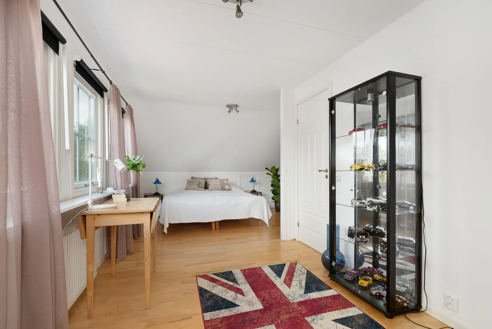 Villa, Brudsporregränd 16, Kälvesta, Stockholm