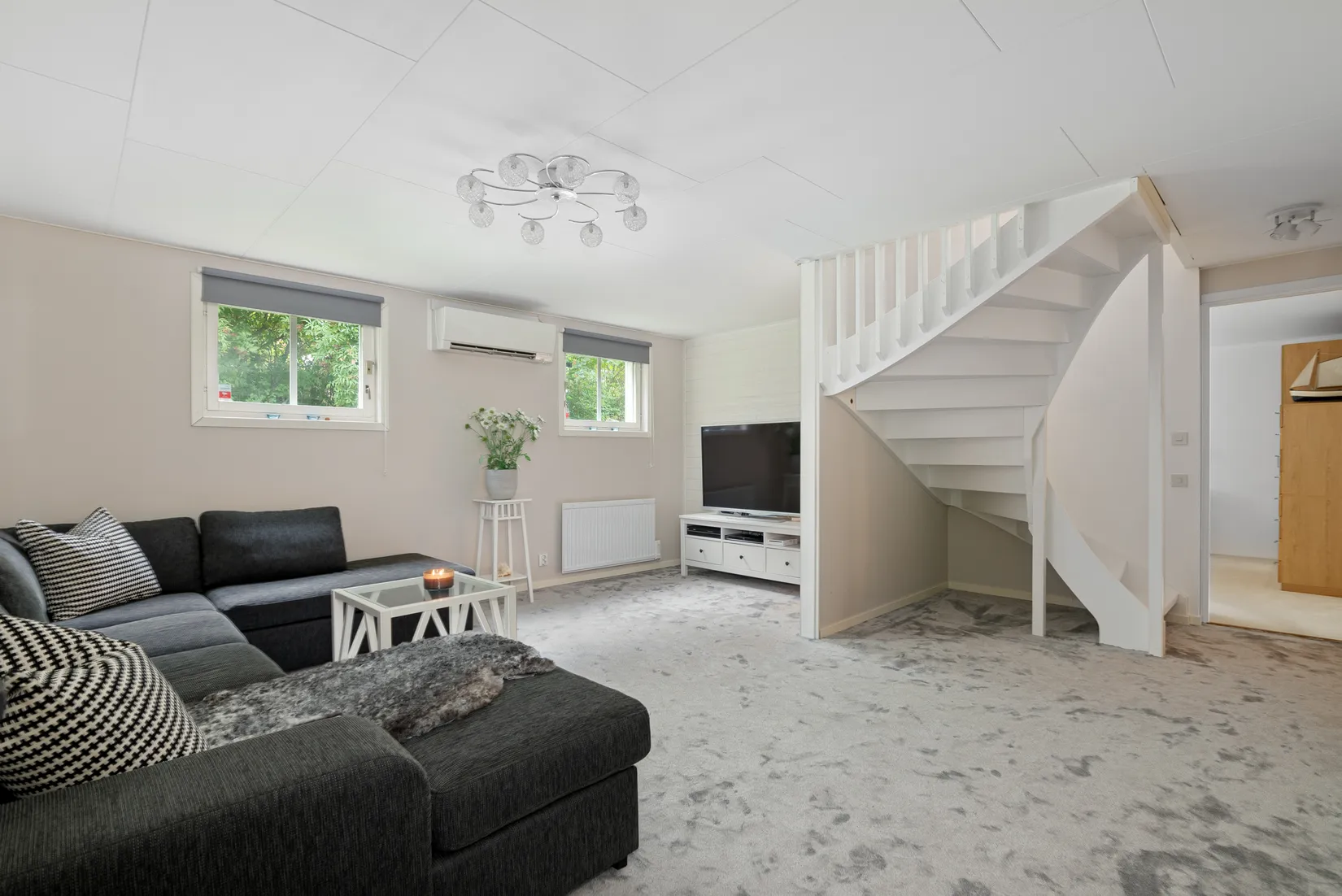 Villa, Brudsporregränd 16, Kälvesta, Stockholm