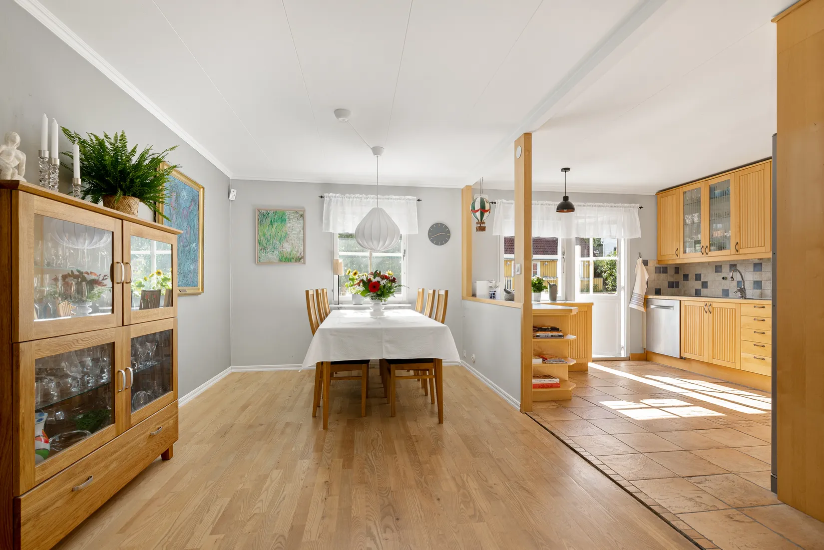 Villa, Brudsporregränd 16, Kälvesta, Stockholm