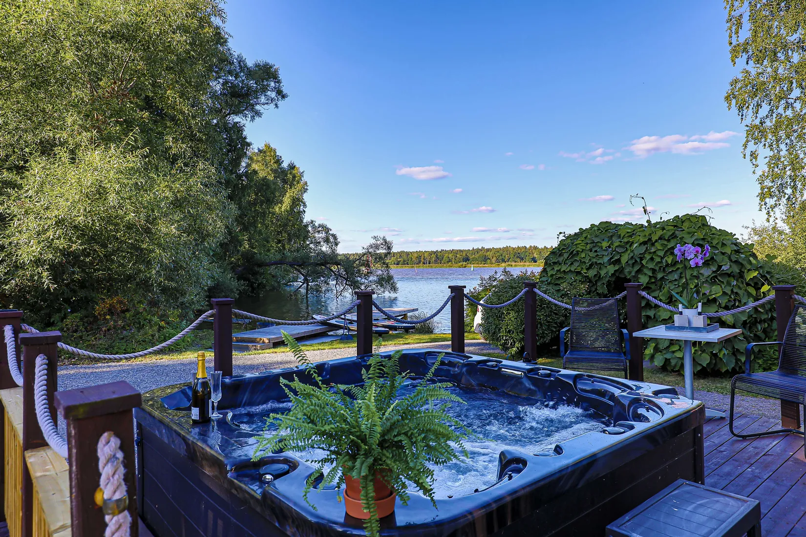 Villa, Malmönvägen 35, Malmön, Köping