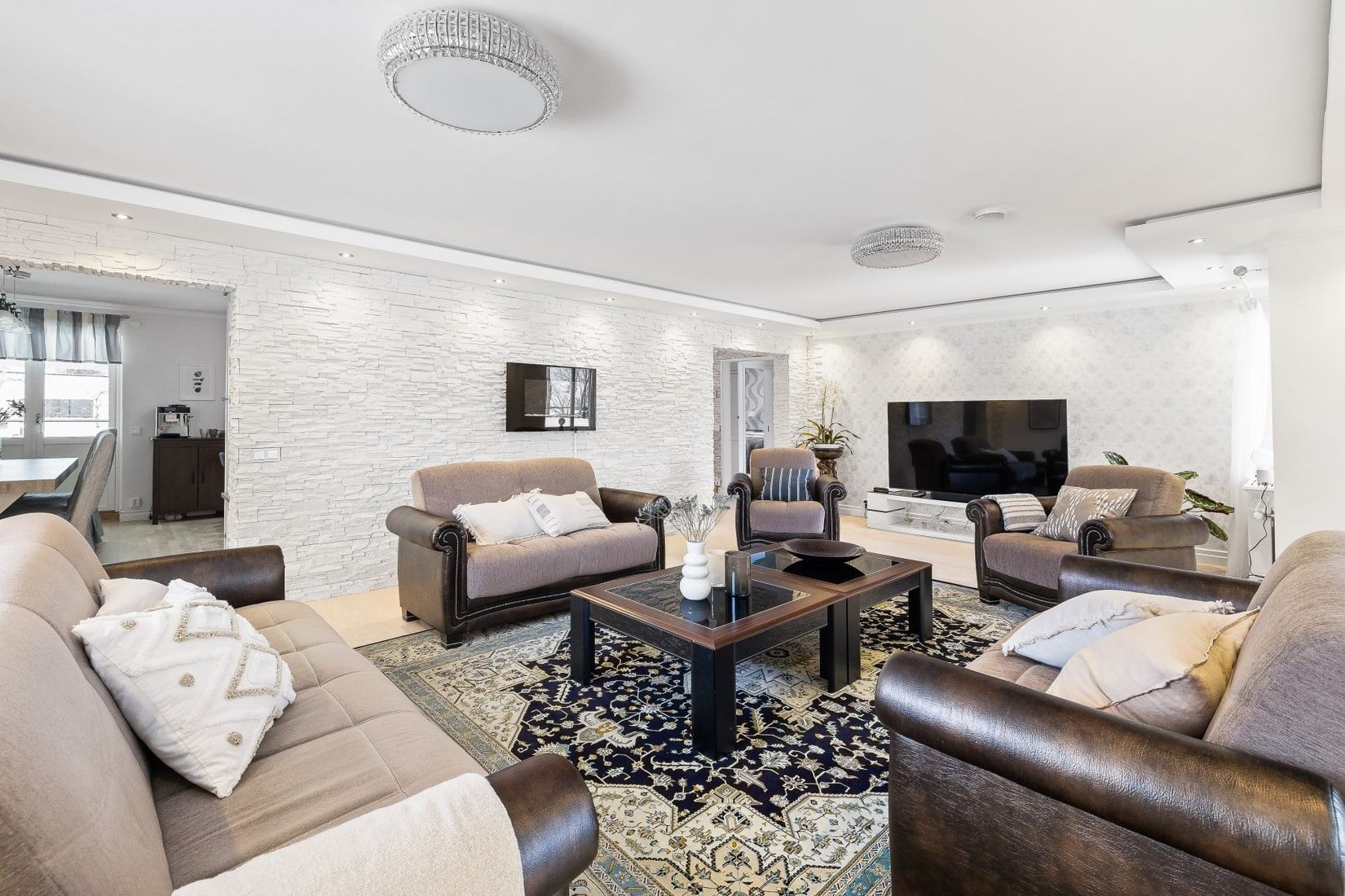 Villa, Pionvägen 1, Roslags-näsby, Täby