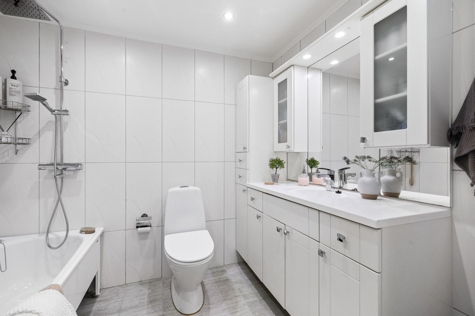 Villa, Pionvägen 1, Roslags-näsby, Täby