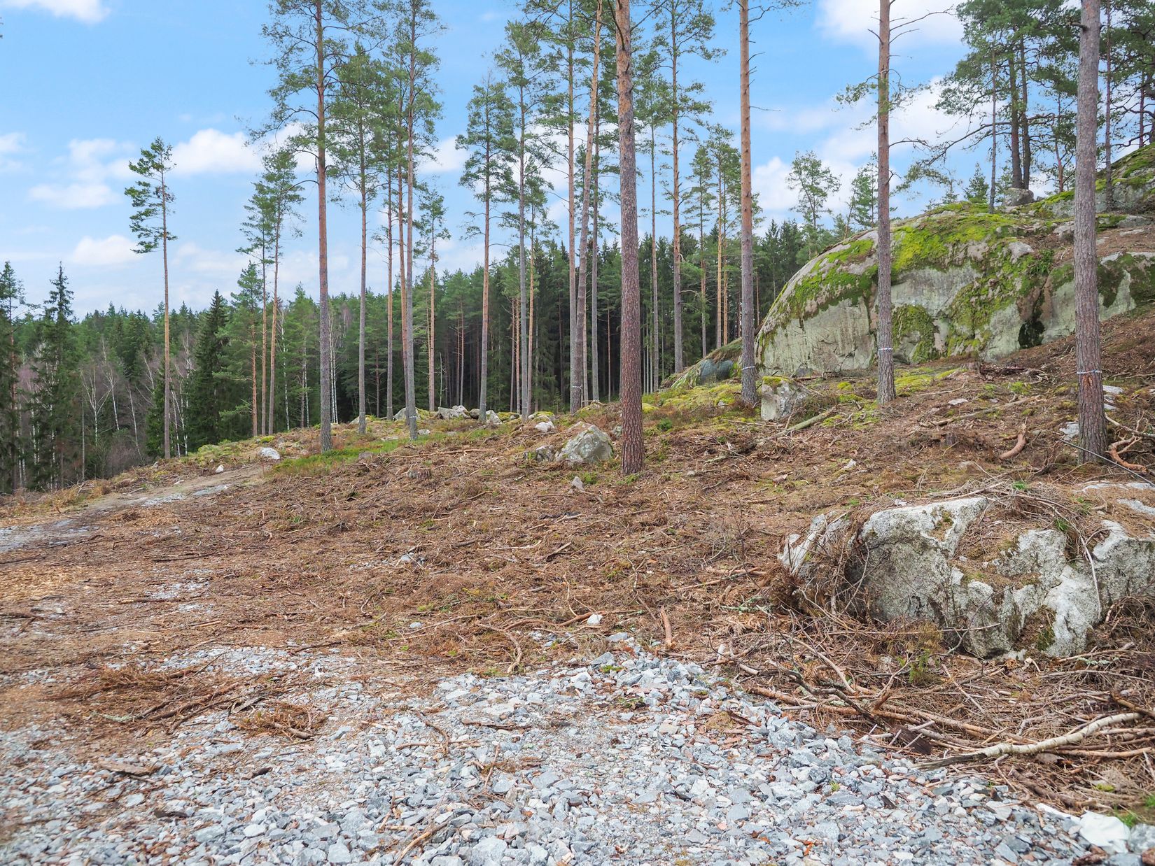 Tomt, Sandlycke, Grundbro, Strängnäs