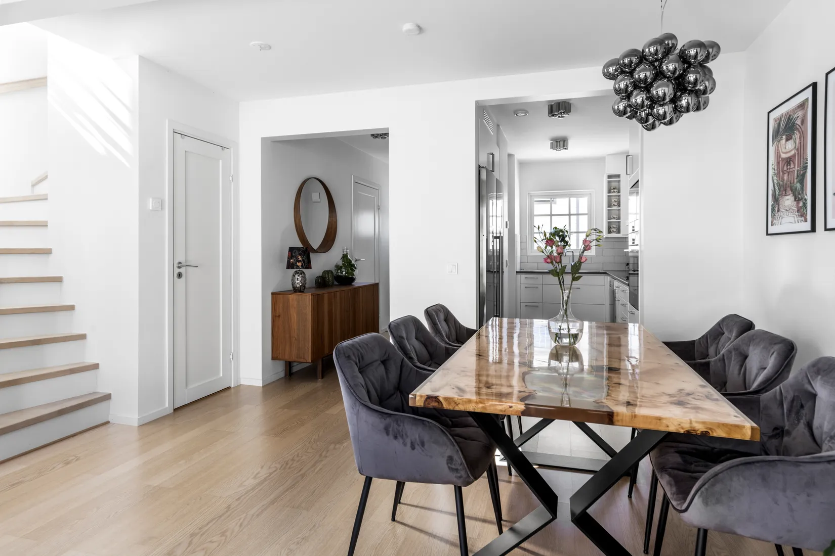 Bostadsrätt, Radhus, Blåhallonvägen 26A, Tosterön, Strängnäs