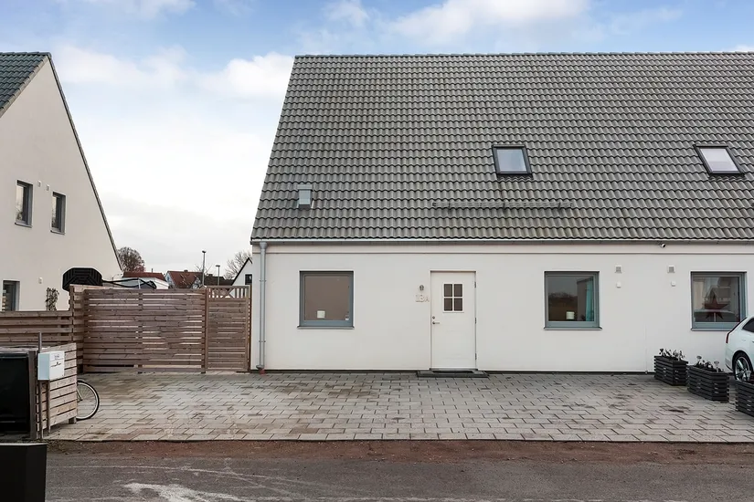Radhus, Askegatan 13A, Nyvång, Åstorp