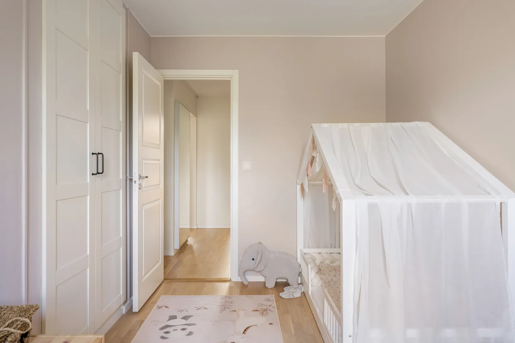 Bostadsrätt, Johan Enbergs väg 48A, 3 tr, Västra Skogen, Solna