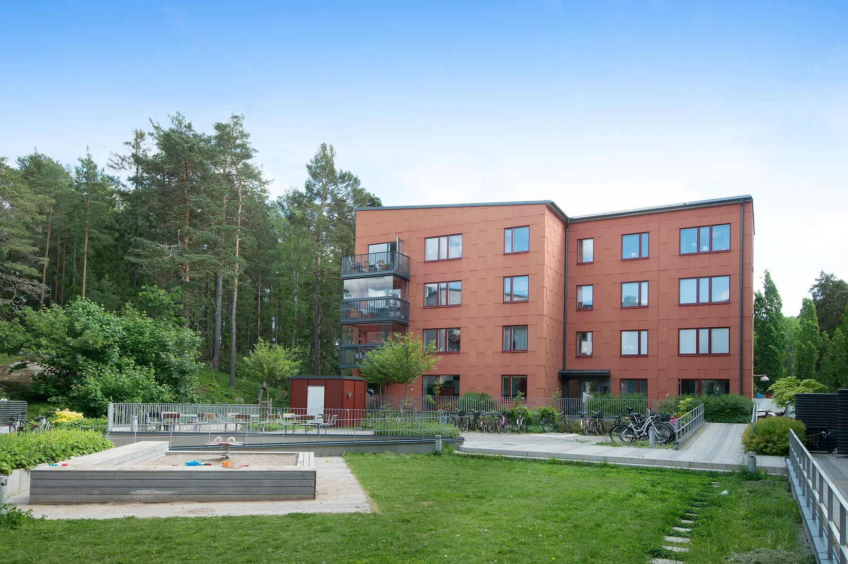 Bostadsrätt, Källtorpsvägen 3, HÖGST UPP!, Näsbypark, Täby