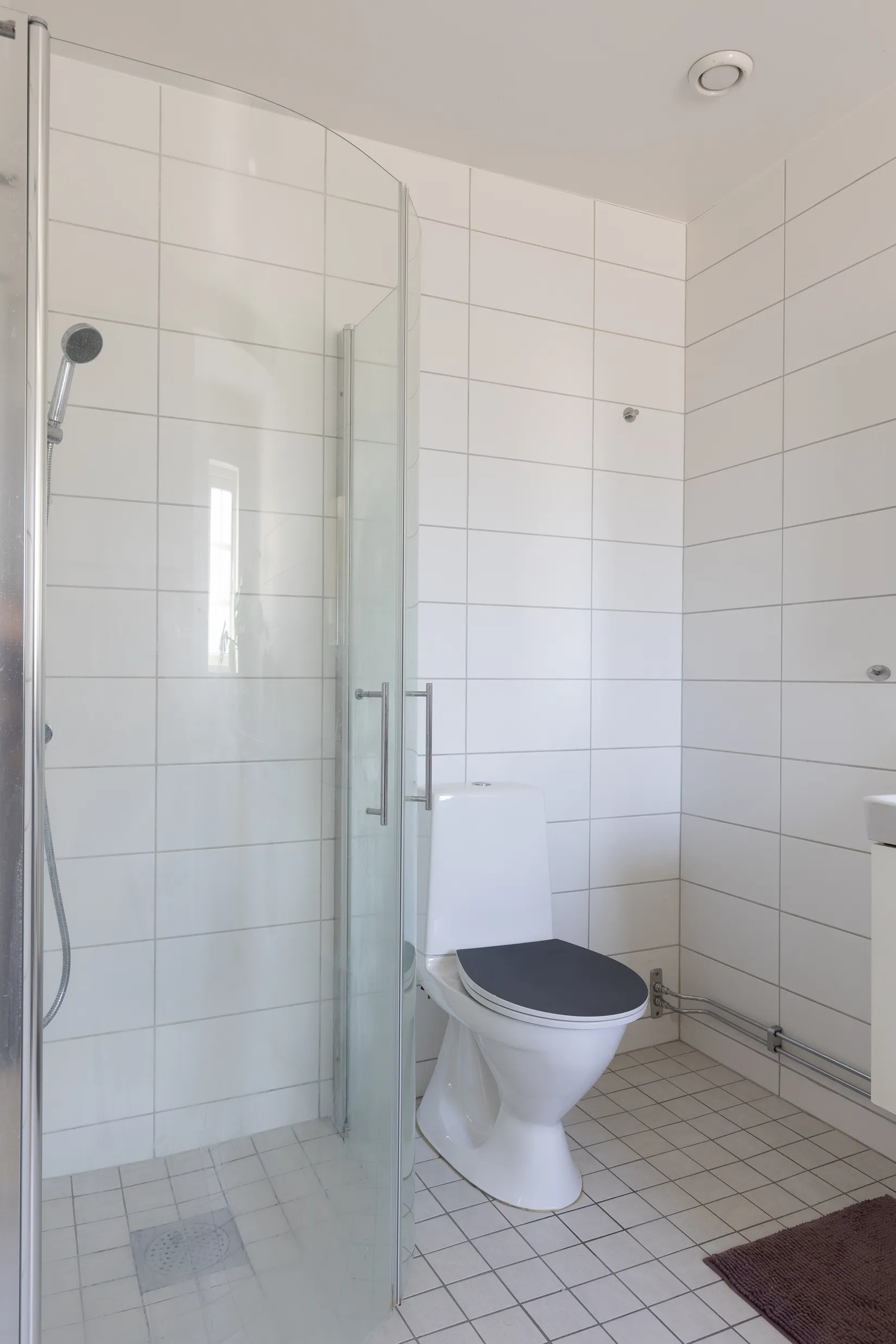 Bostadsrätt, Radhus, Blåhallonvägen 28G, Bresshammar, Strängnäs