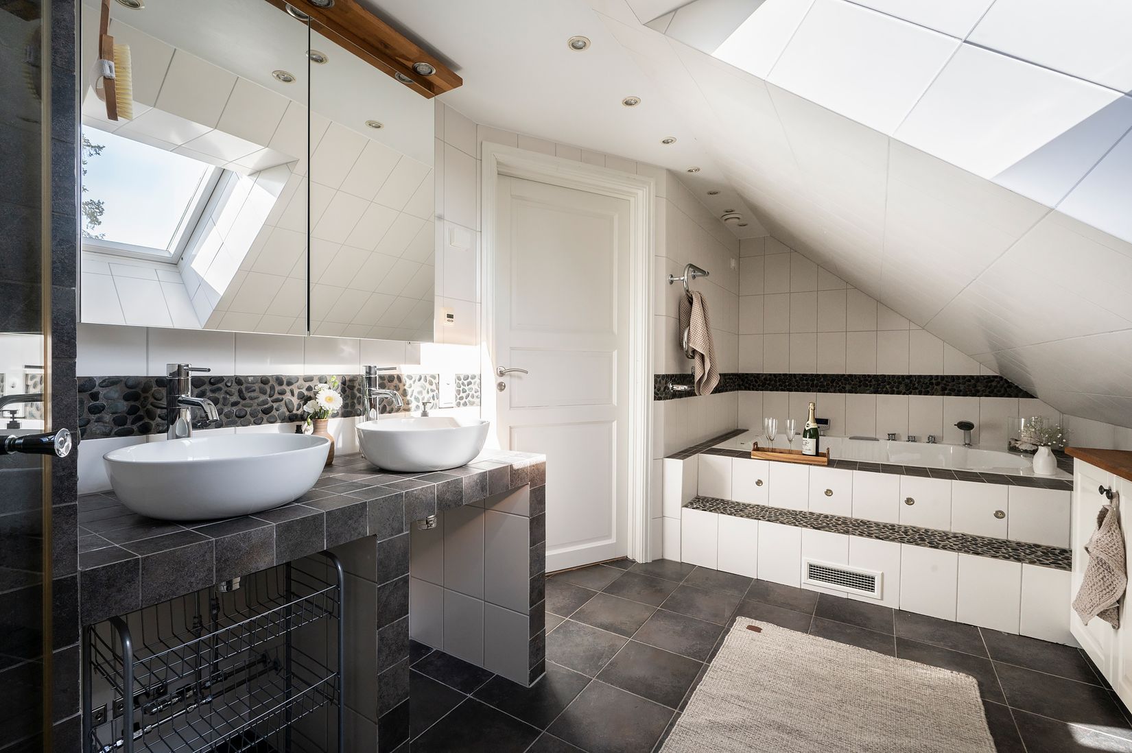 Villa, Laggkärlsvägen 21, Kästa, Huddinge