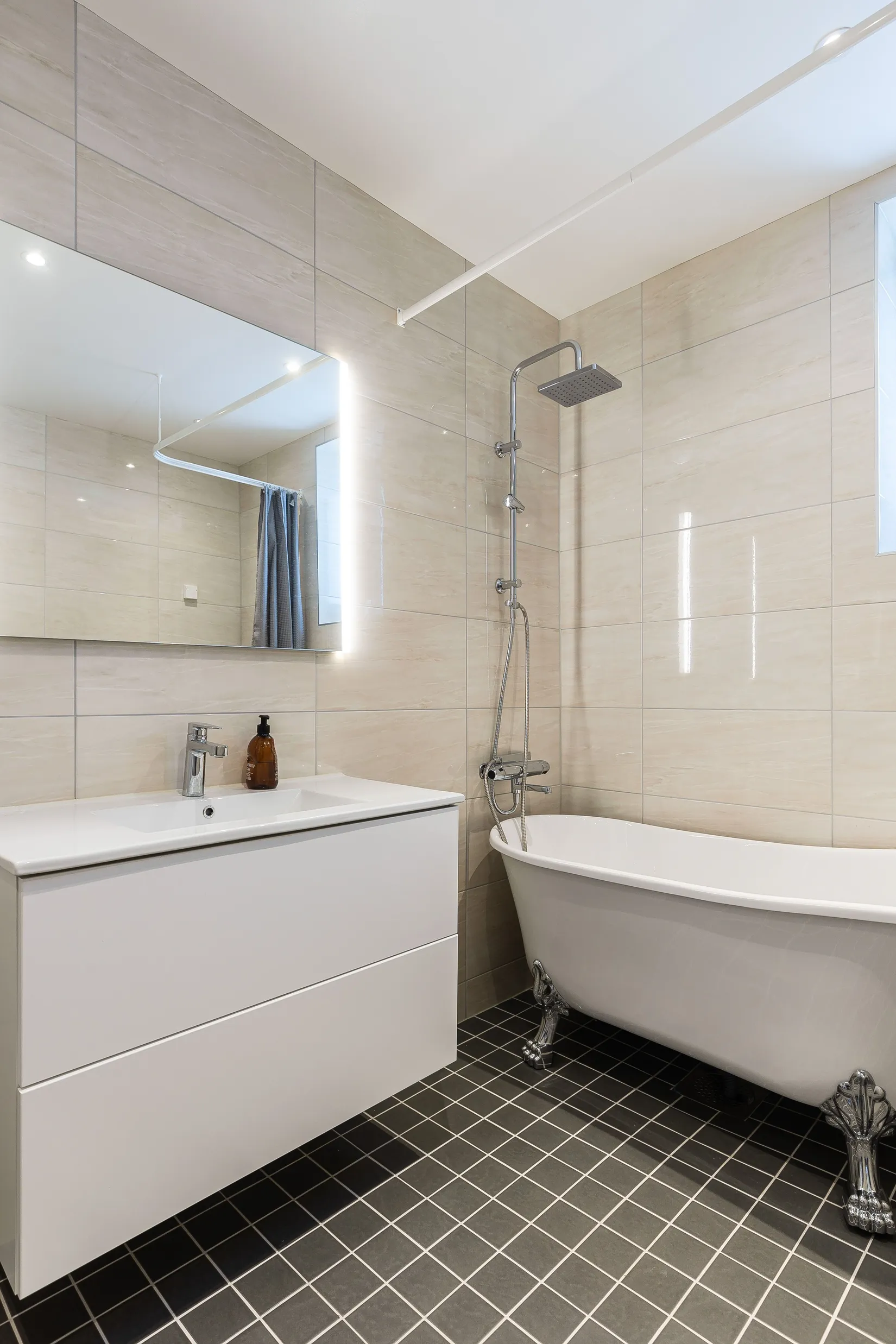 Villa, Regementsgatan 22, Storgärdet, Strängnäs