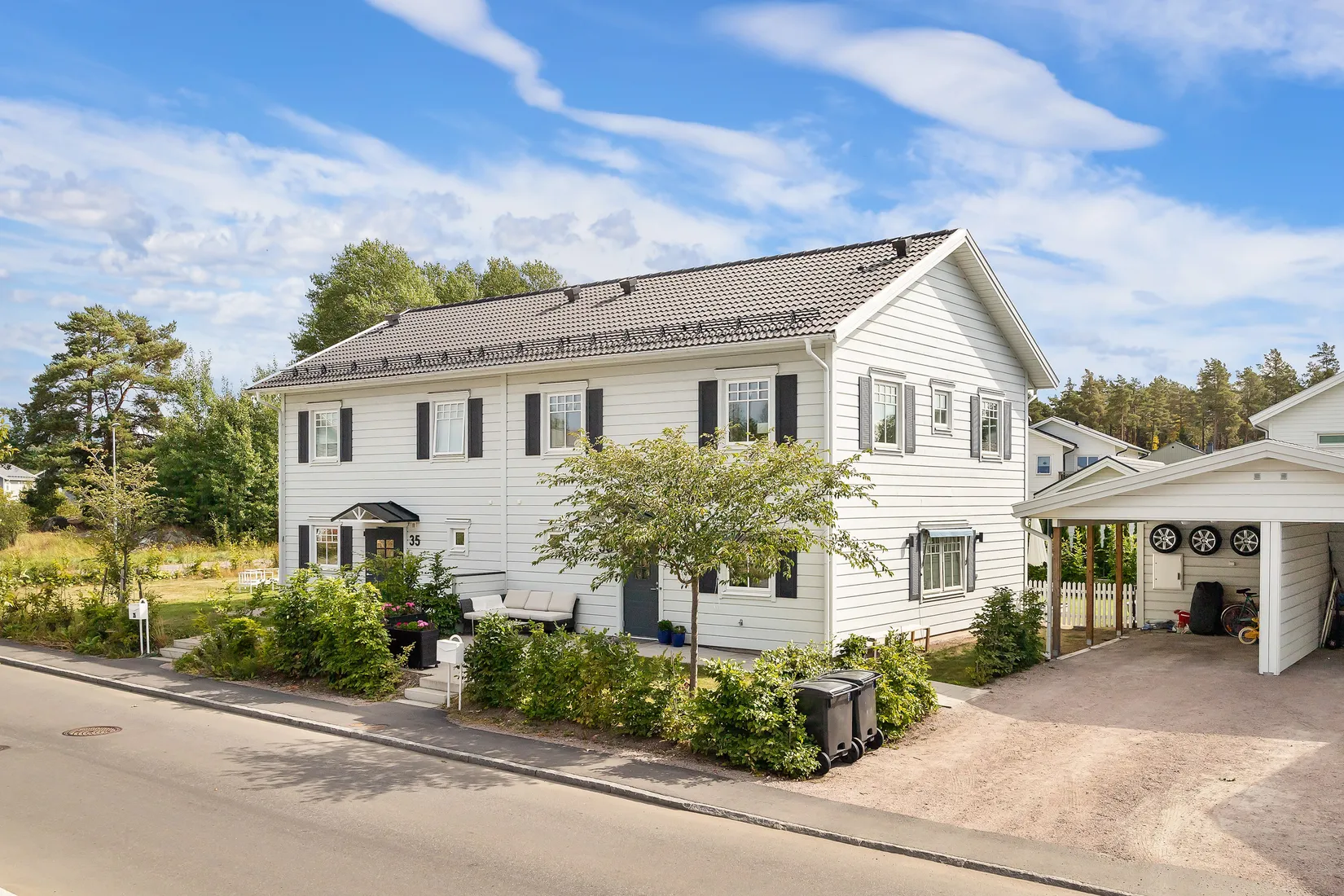 Radhus, Björnmossvägen 33, Lindbacken, Uppsala