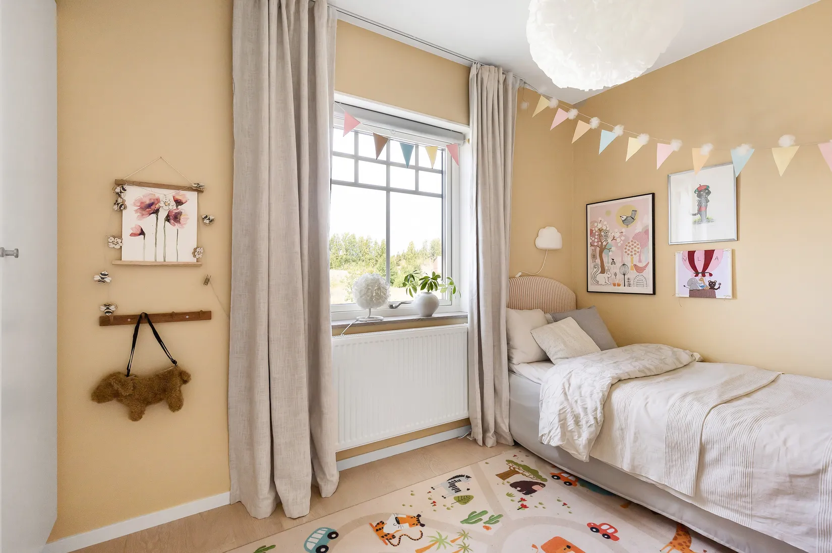 Radhus, Björnmossvägen 33, Lindbacken, Uppsala